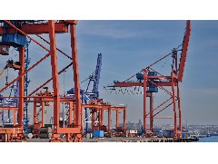 起重機面對臺風來臨有什么措施