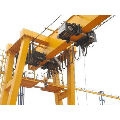 電動(dòng)葫蘆門式起重機(jī)6